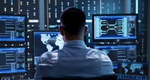 Siber Güvenlik Uzmanı Olmak Bu Kadar Kolay Mı? Siber Güvenlik Uzmanı Olmak Bu Kadar Kolay Mı?